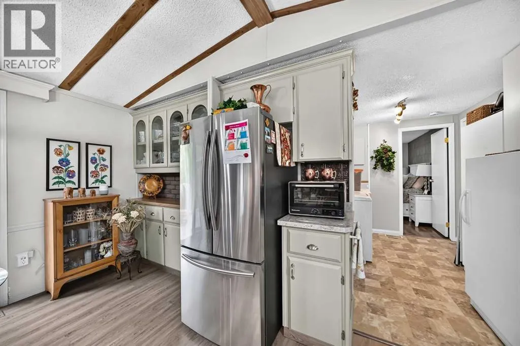 3221 Burroughs Manor NE