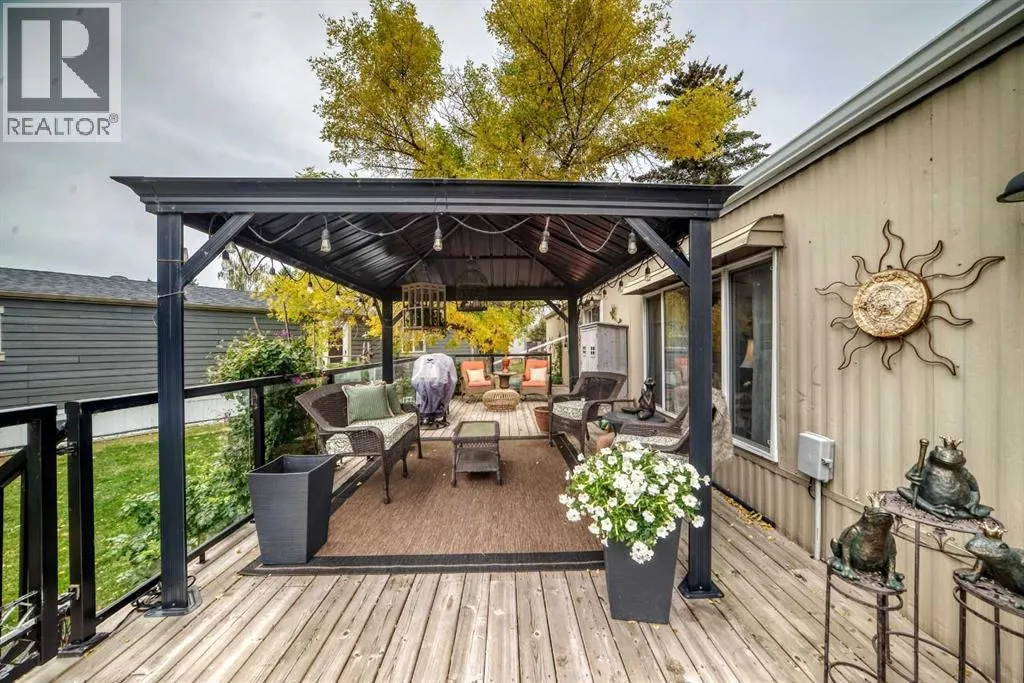 3221 Burroughs Manor NE