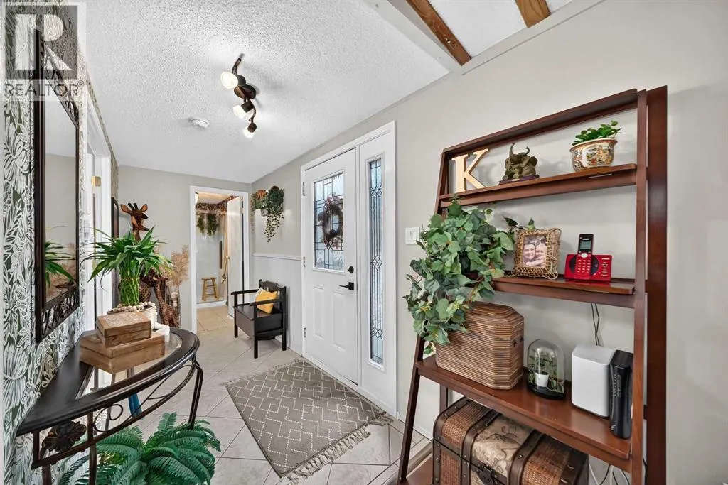 3221 Burroughs Manor NE