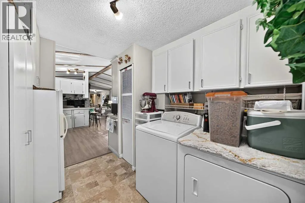 3221 Burroughs Manor NE