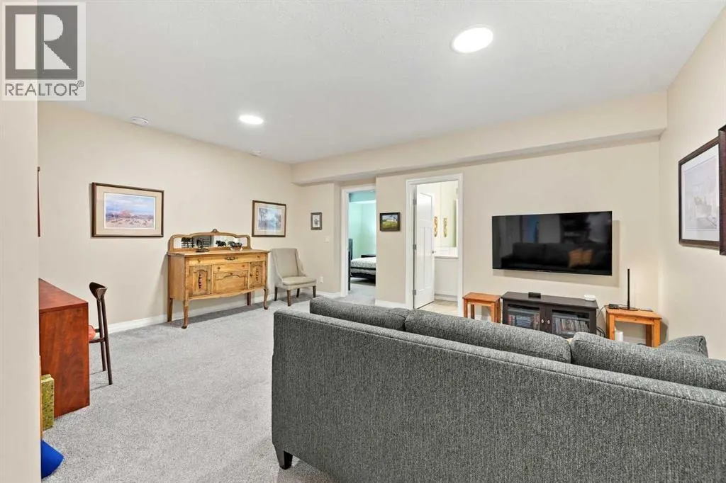 1911 Mahogany Boulevard SE