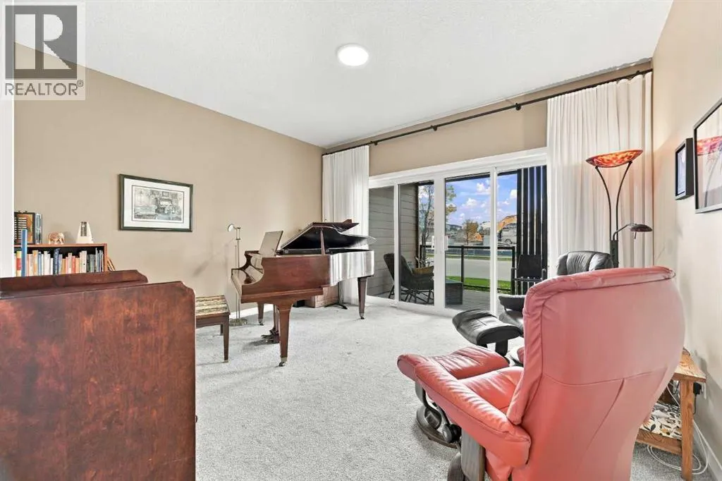1911 Mahogany Boulevard SE