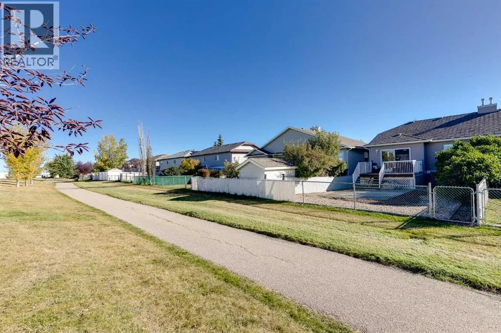 389 Stonegate Way NW