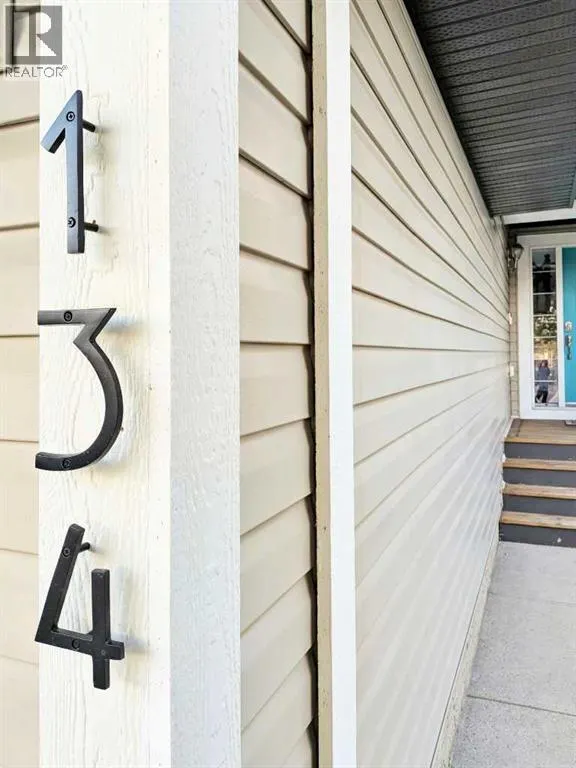 134 Autumn Close SE