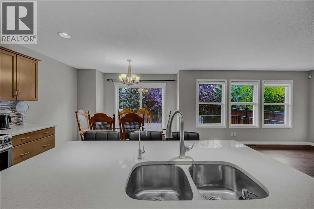 134 Autumn Close SE