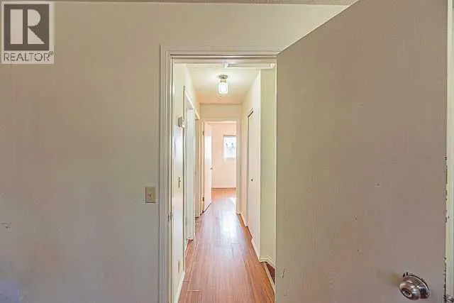 136 Castleridge Drive NE