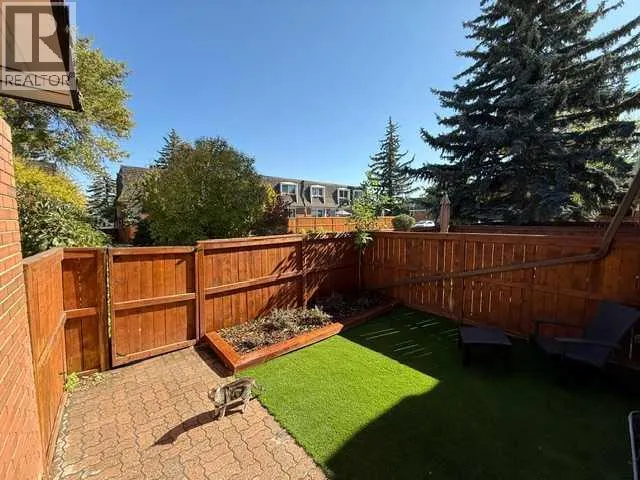 152, 330 Canterbury Drive SW
