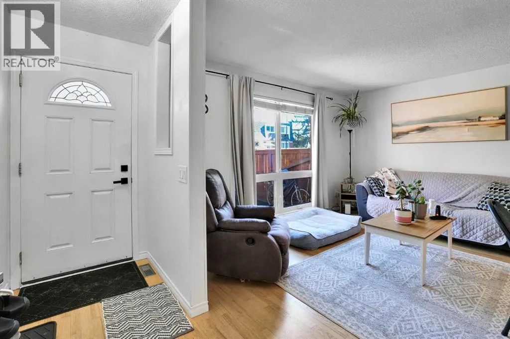 152, 330 Canterbury Drive SW