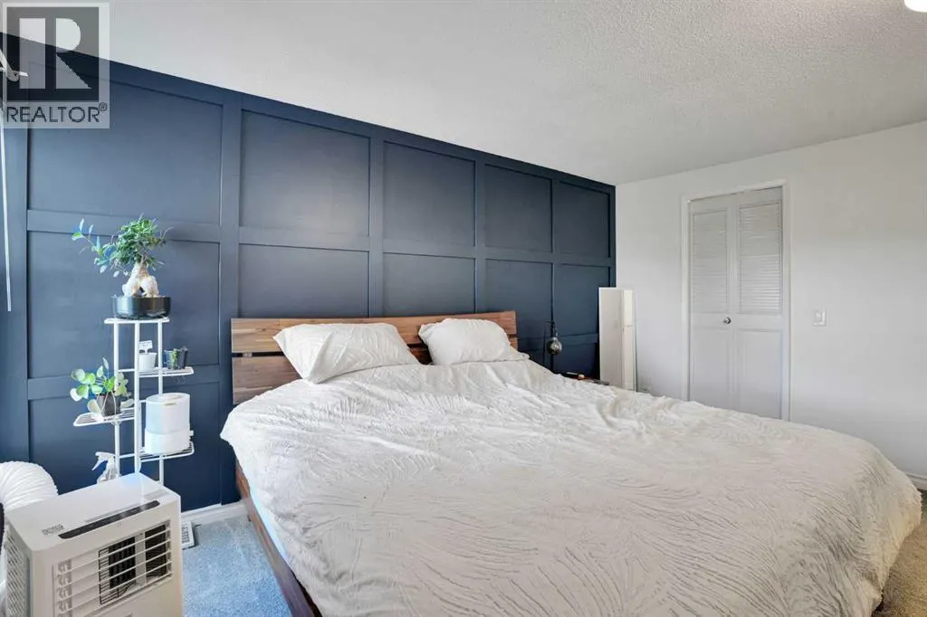152, 330 Canterbury Drive SW