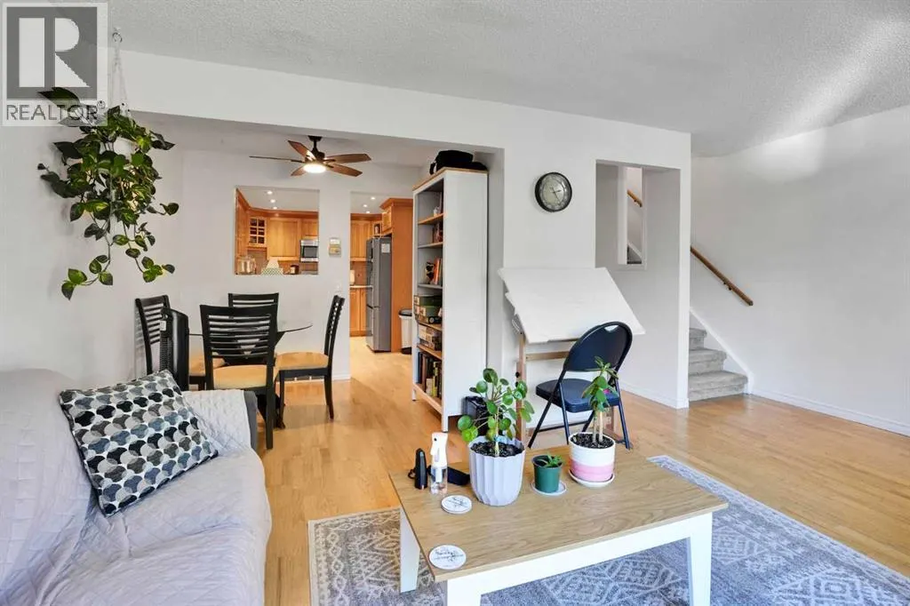 152, 330 Canterbury Drive SW