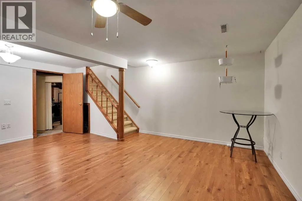 152, 330 Canterbury Drive SW