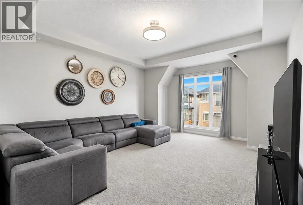 107 Masters Way SE