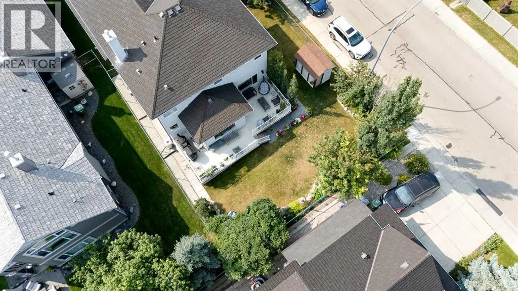 402 Fairways Mews NW