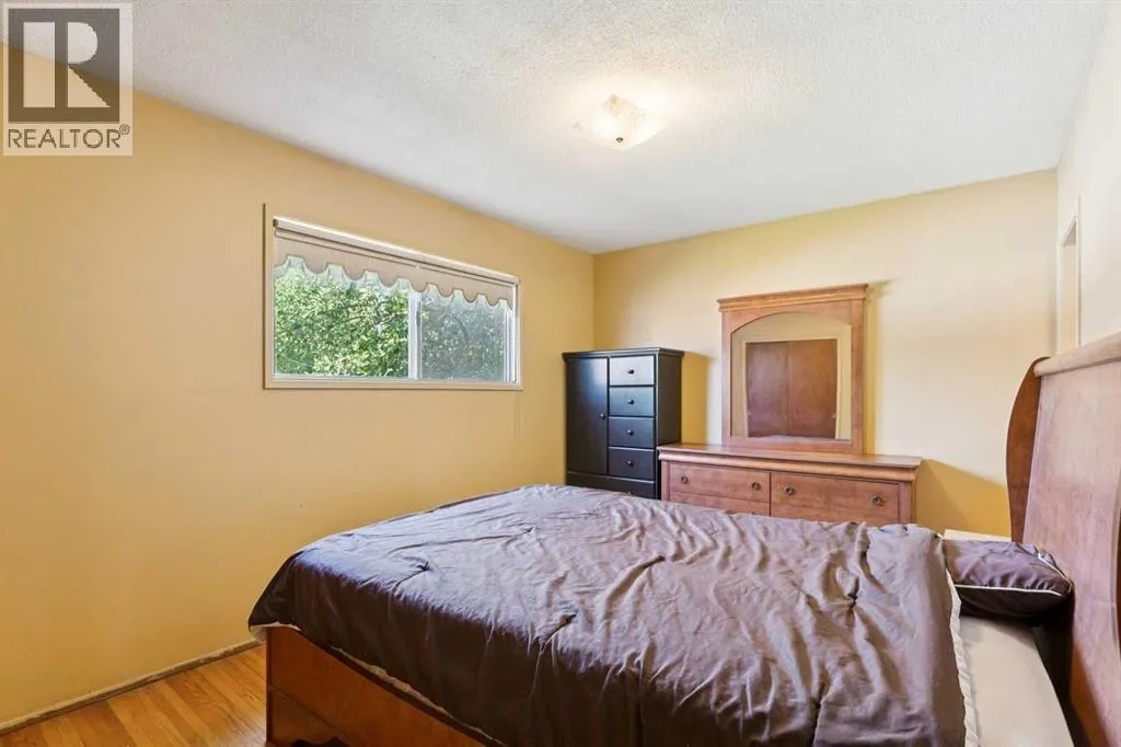 249 Wascana Crescent SE
