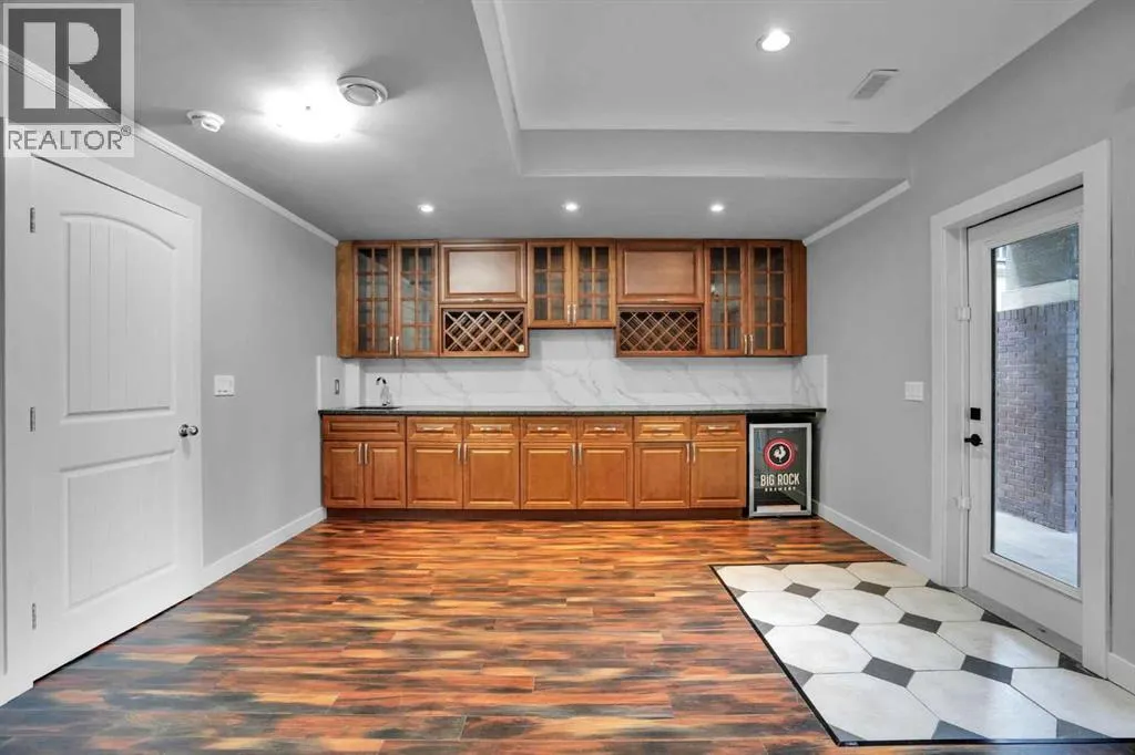 92 Masters Court SE