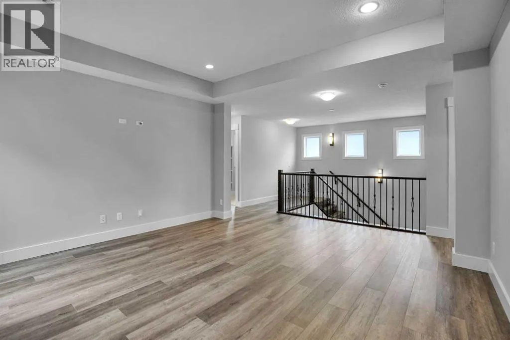 92 Masters Court SE