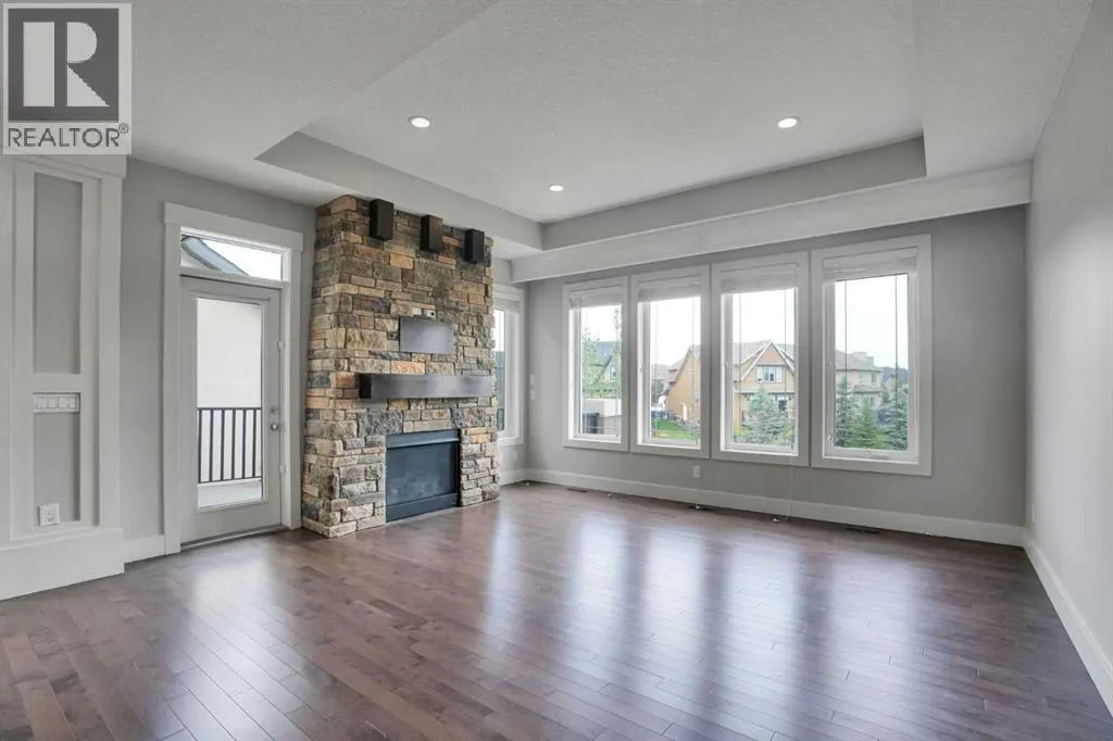 92 Masters Court SE