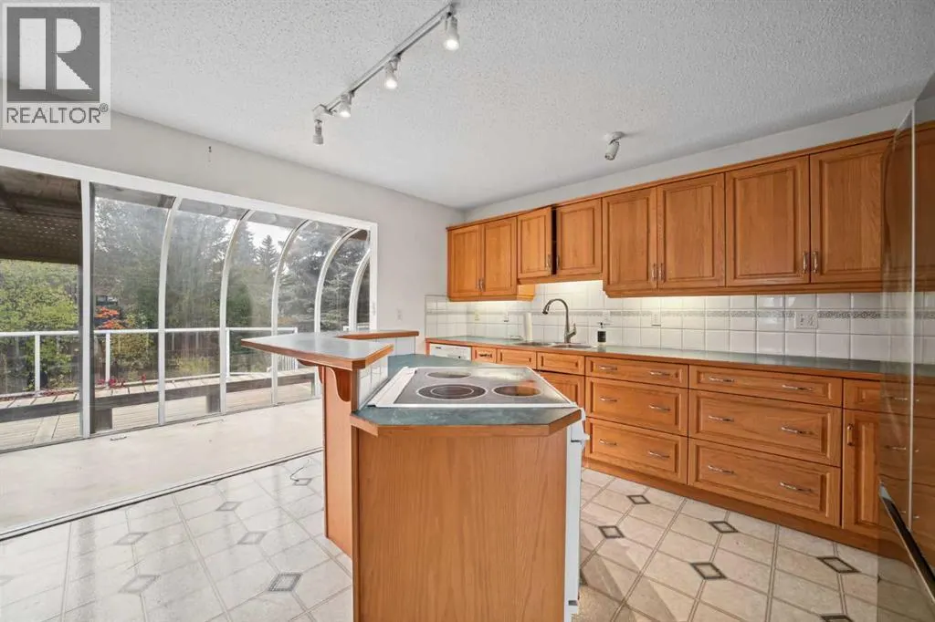 60 Silverview Way NW