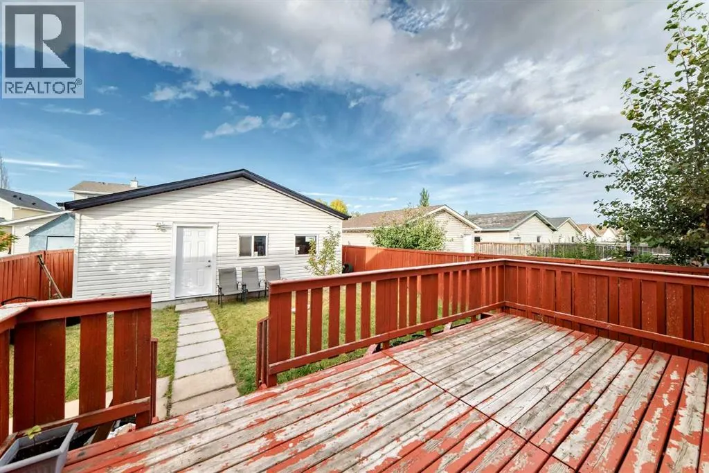 380 Taradale Drive NE