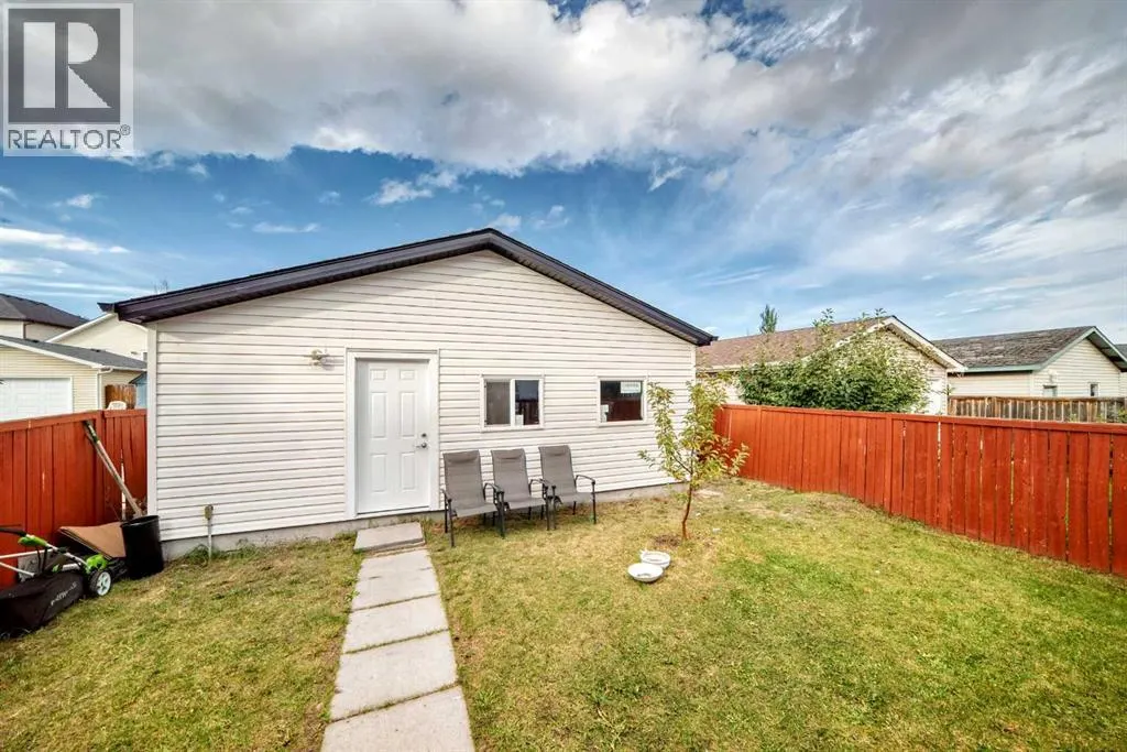380 Taradale Drive NE