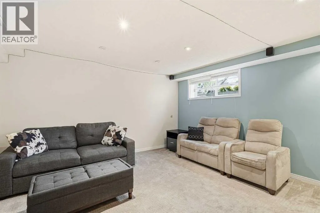 71 Elgin Meadows Garden SE