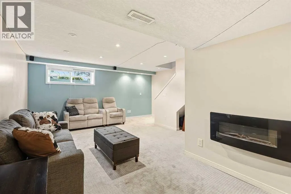 71 Elgin Meadows Garden SE