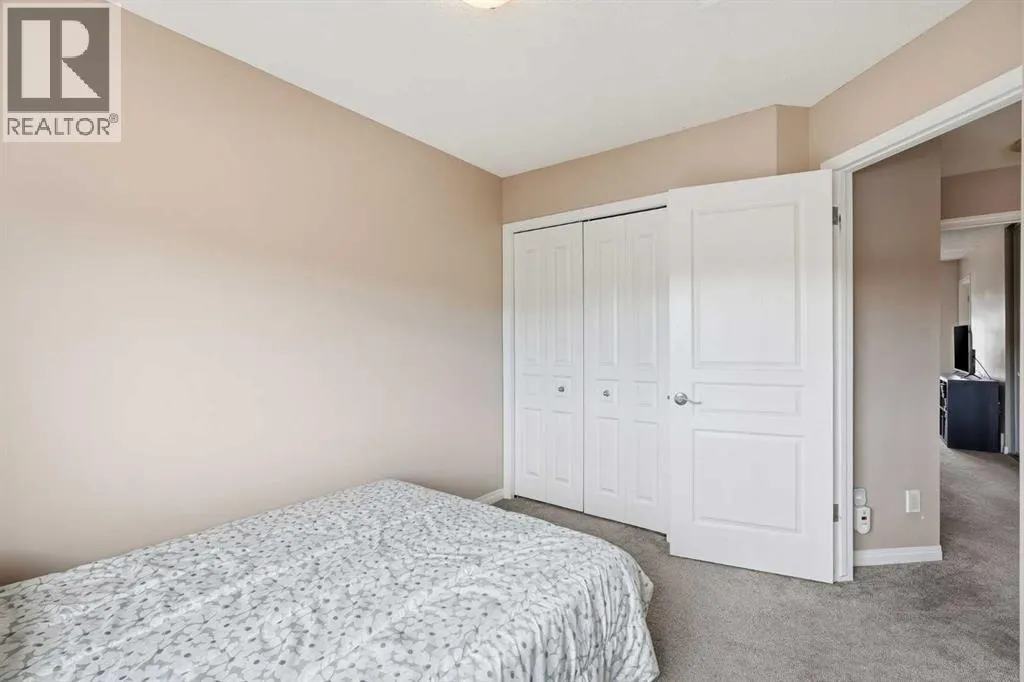 71 Elgin Meadows Garden SE