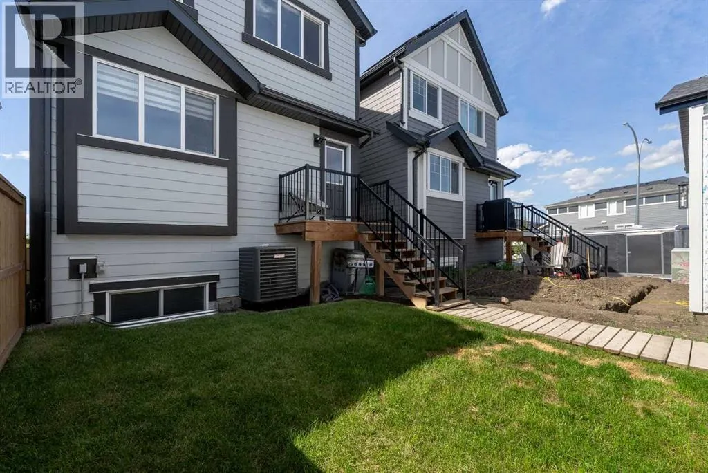 31 Magnolia Grove SE