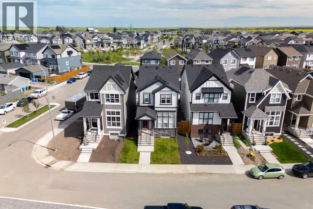 31 Magnolia Grove SE