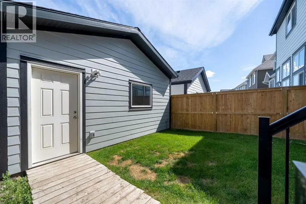 31 Magnolia Grove SE