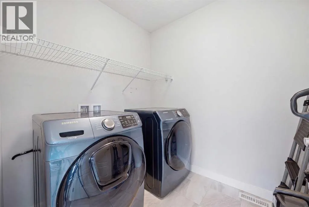 21 Redstone Heath NE