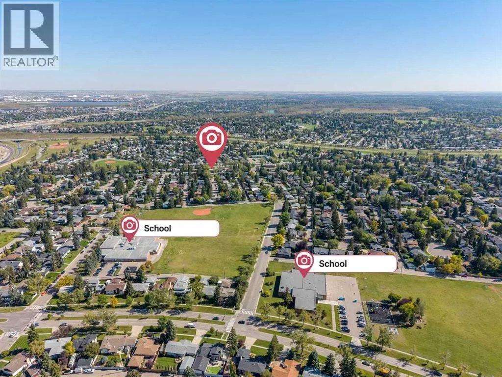 232 Lake Wapta Rise SE