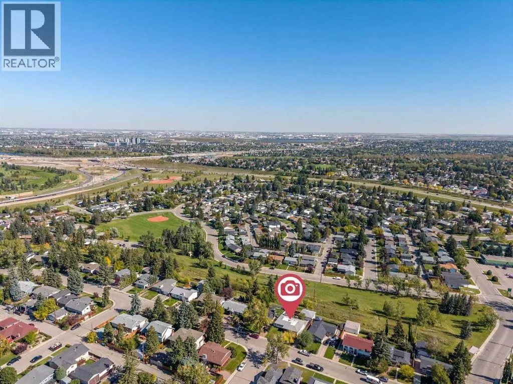 232 Lake Wapta Rise SE