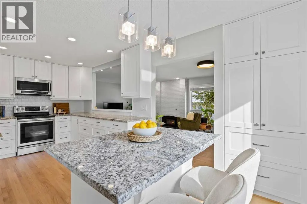 232 Lake Wapta Rise SE
