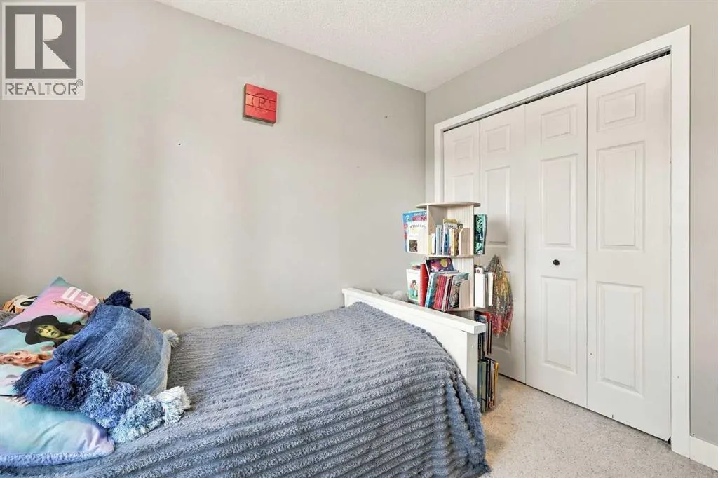 5 Riverview Court