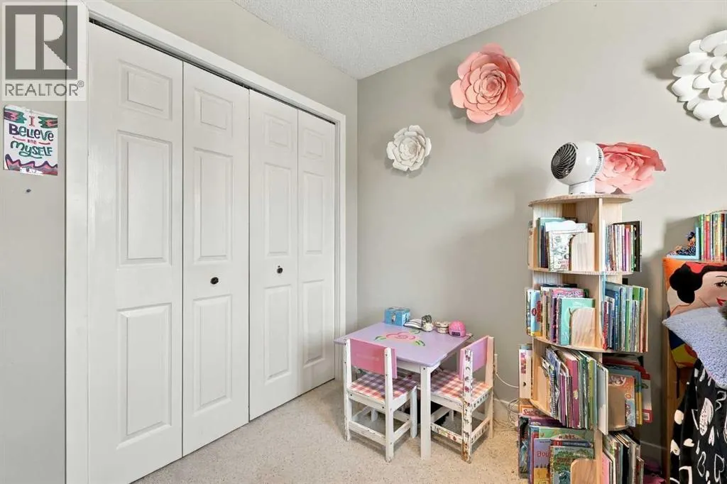 5 Riverview Court