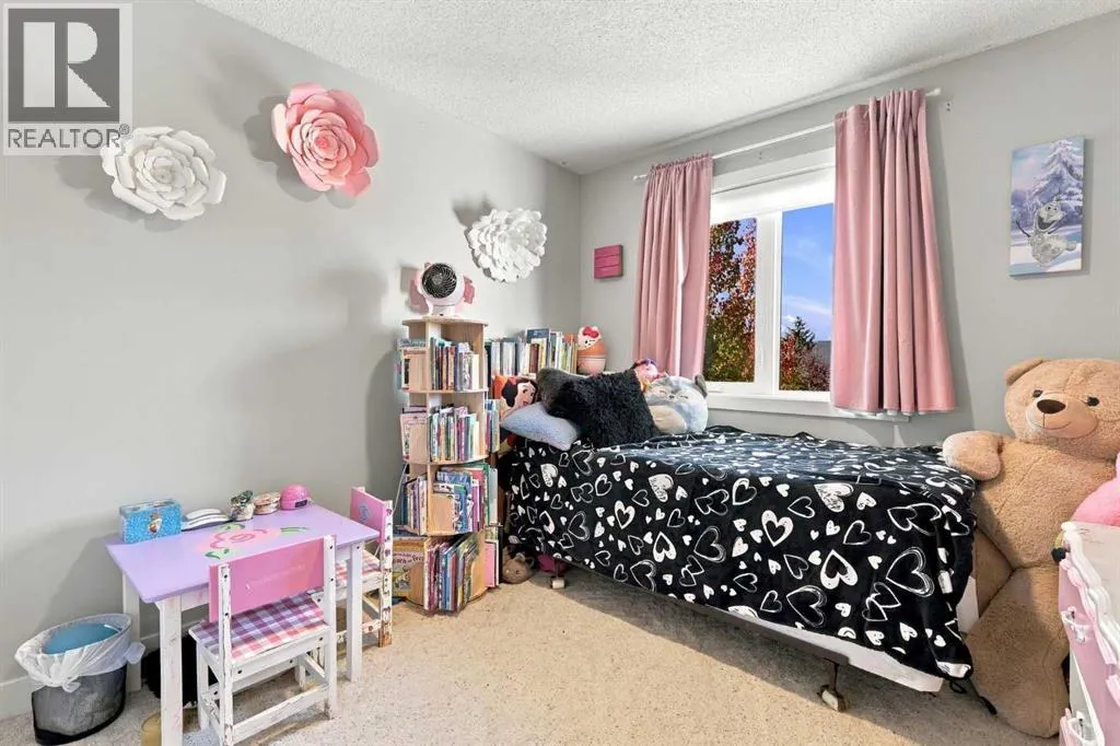 5 Riverview Court