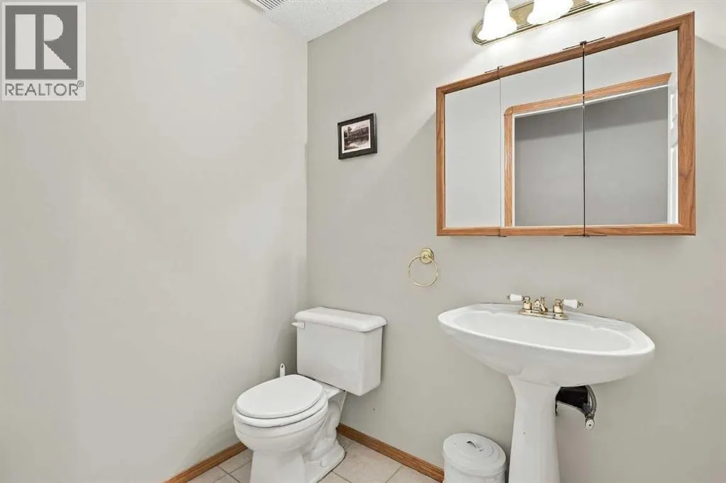 5 Riverview Court