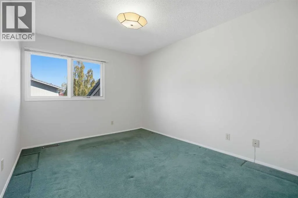 248, 20 Midpark Crescent SE