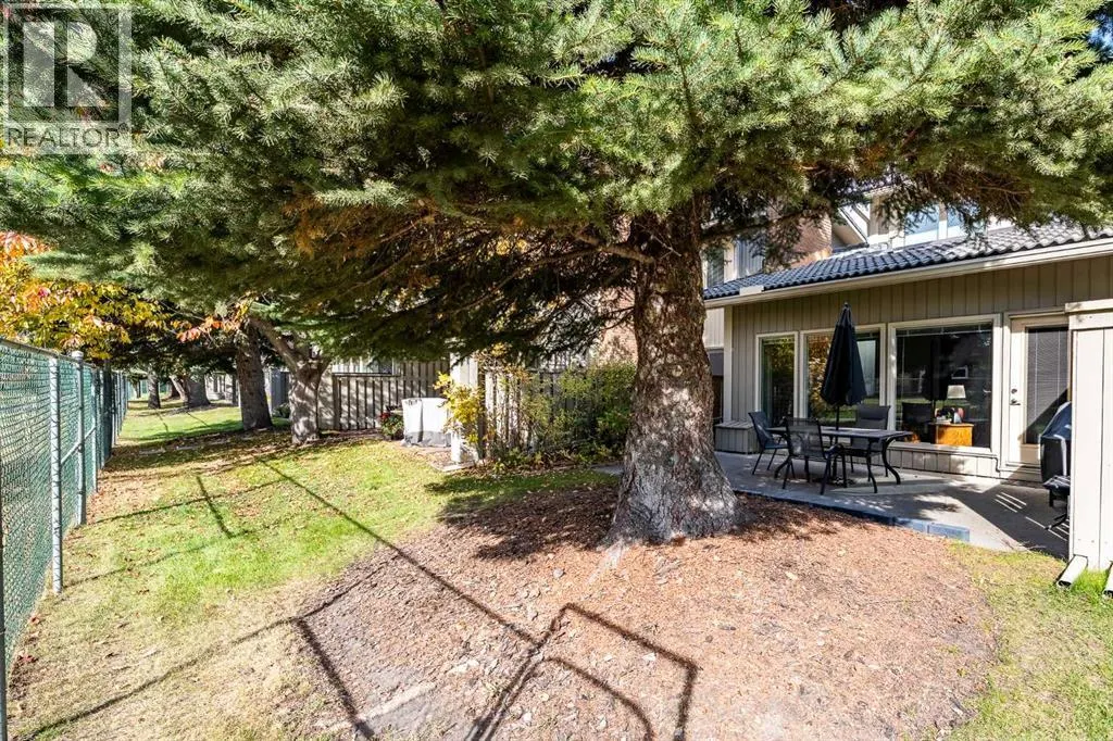 248, 20 Midpark Crescent SE