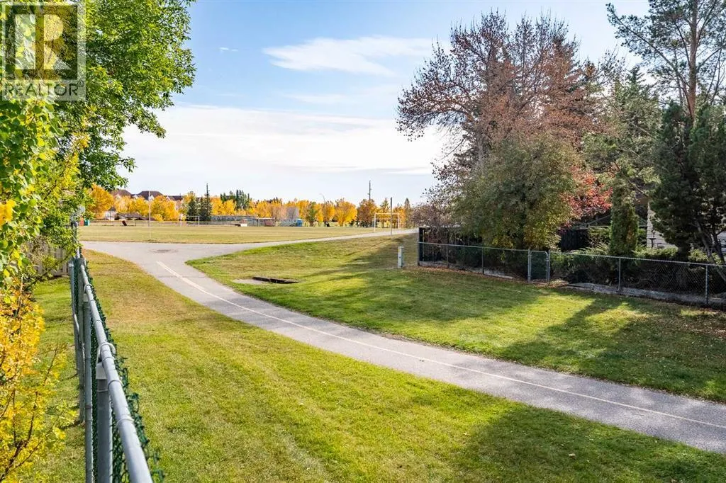 248, 20 Midpark Crescent SE