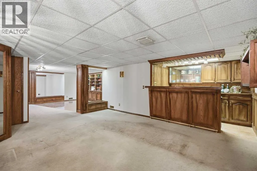 248, 20 Midpark Crescent SE