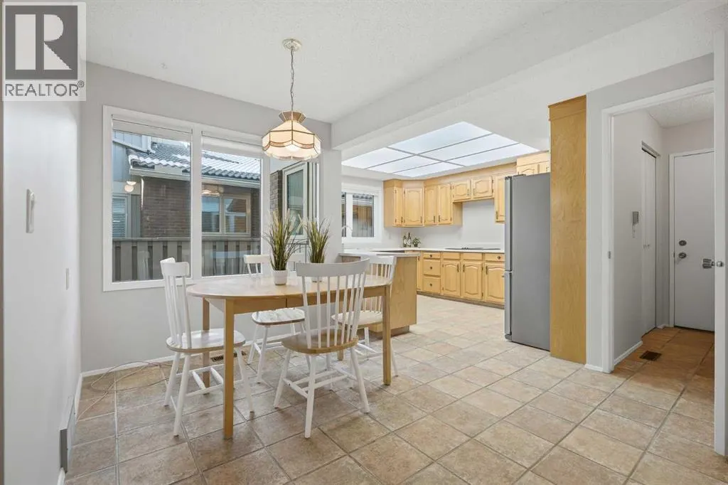 248, 20 Midpark Crescent SE