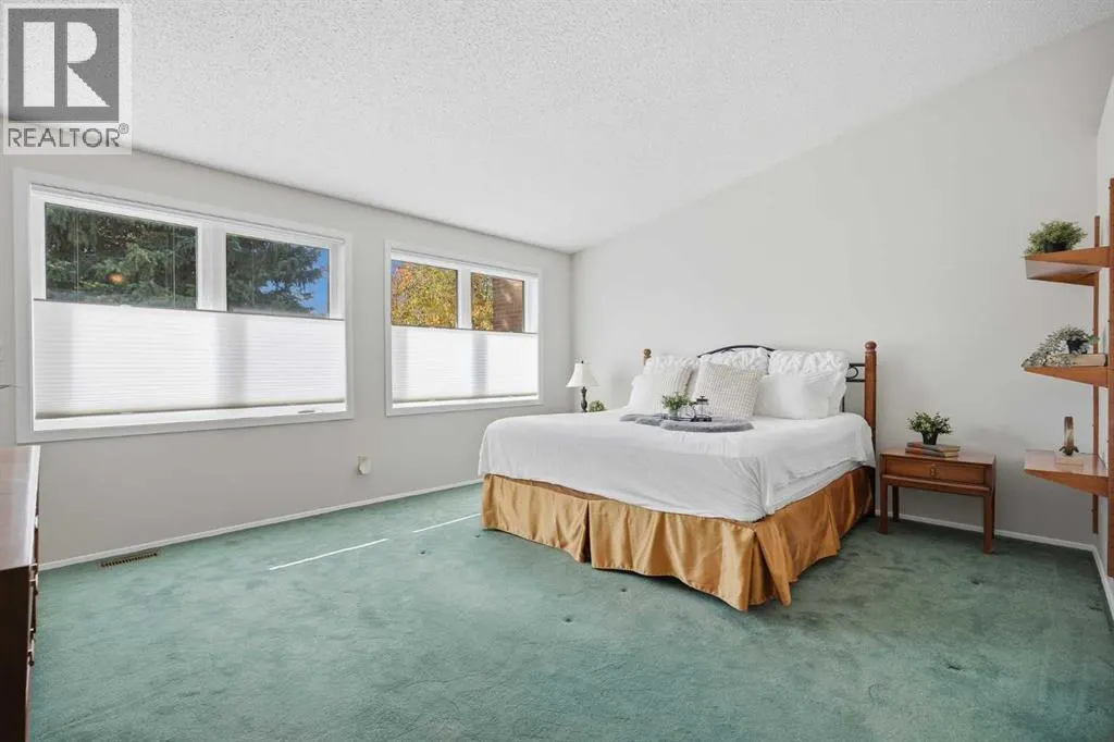 248, 20 Midpark Crescent SE