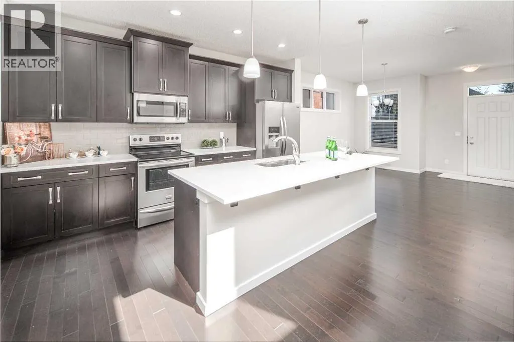 25 Marquis Place SE