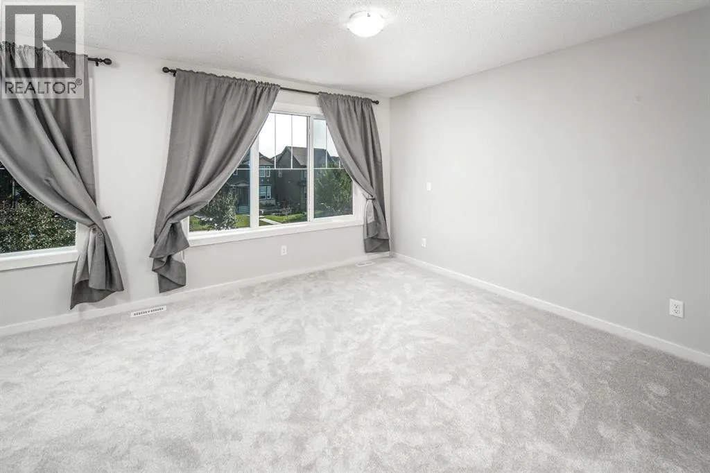 25 Marquis Place SE