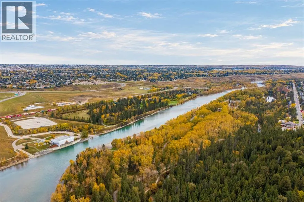 124 Greenwich Drive NW