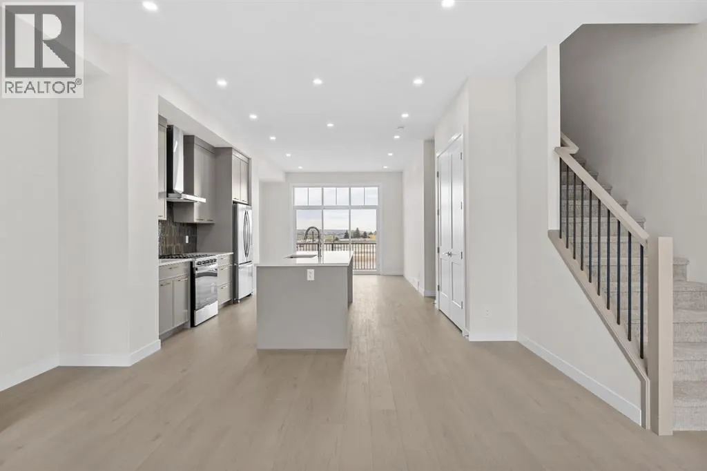 124 Greenwich Drive NW