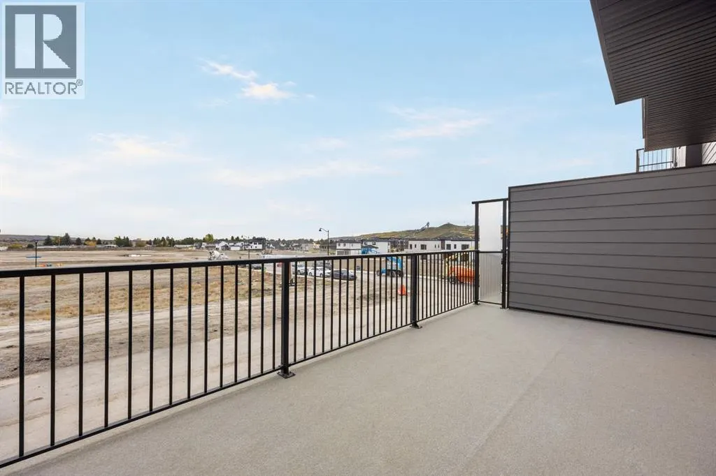 124 Greenwich Drive NW