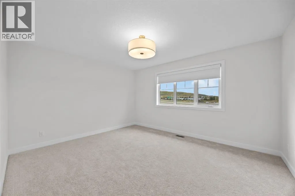 131 Greenwich Drive NW